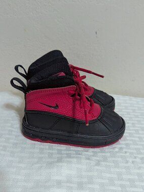 NIKE ACG Woodside 2 High Infant Toddler Booties Sz: 5C